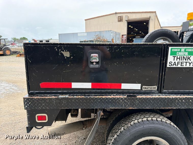 image for item FK3096 2017 GMC Sierra 3500HD Ext. Cab flatbed pickup truck