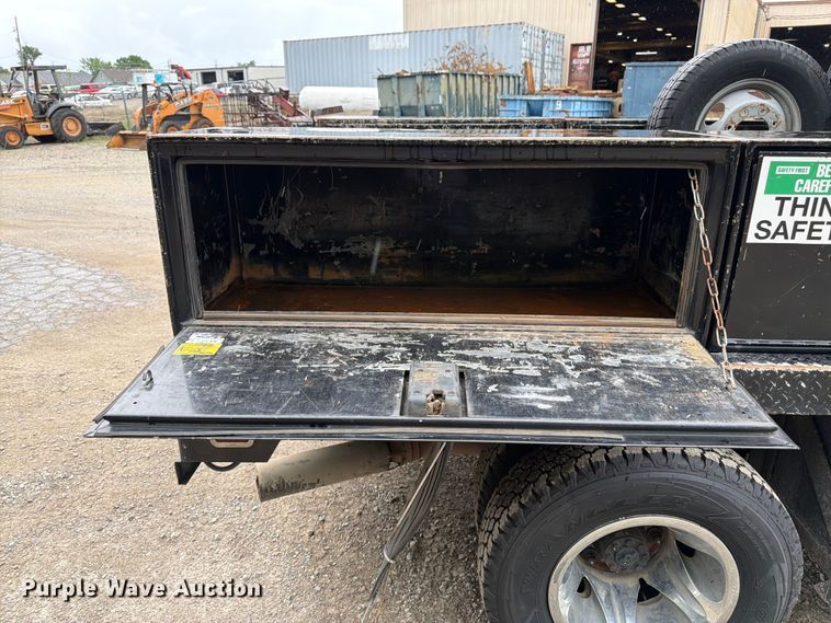 image for item FK3096 2017 GMC Sierra 3500HD Ext. Cab flatbed pickup truck