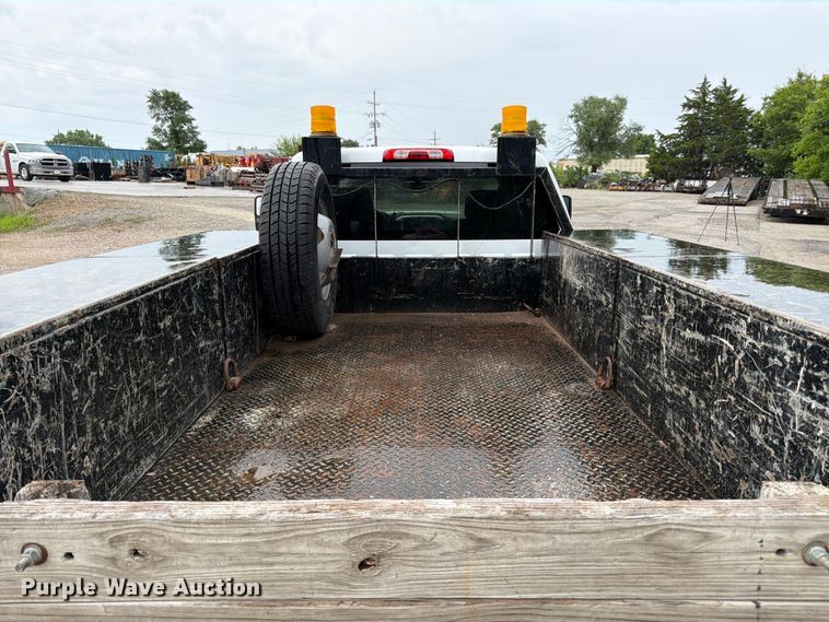 image for item FK3096 2017 GMC Sierra 3500HD Ext. Cab flatbed pickup truck