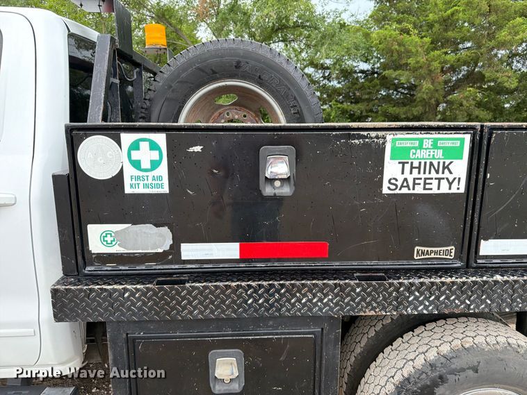 image for item FK3096 2017 GMC Sierra 3500HD Ext. Cab flatbed pickup truck