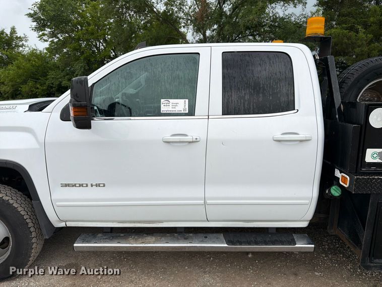 image for item FK3096 2017 GMC Sierra 3500HD Ext. Cab flatbed pickup truck