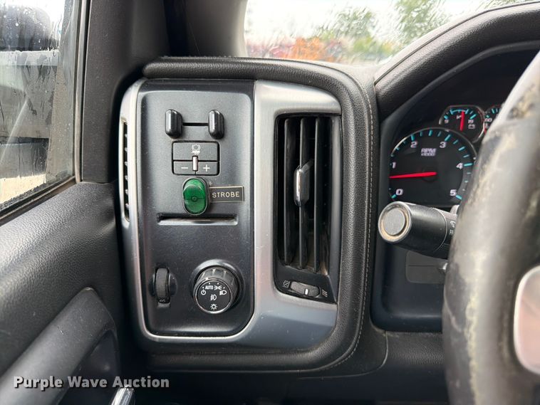 image for item FK3096 2017 GMC Sierra 3500HD Ext. Cab flatbed pickup truck