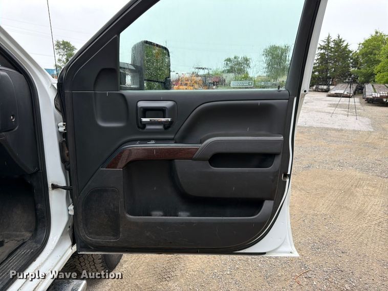 image for item FK3096 2017 GMC Sierra 3500HD Ext. Cab flatbed pickup truck