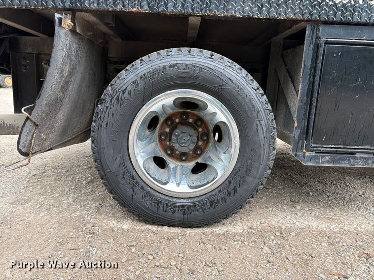 image for item FK3096 2017 GMC Sierra 3500HD Ext. Cab flatbed pickup truck