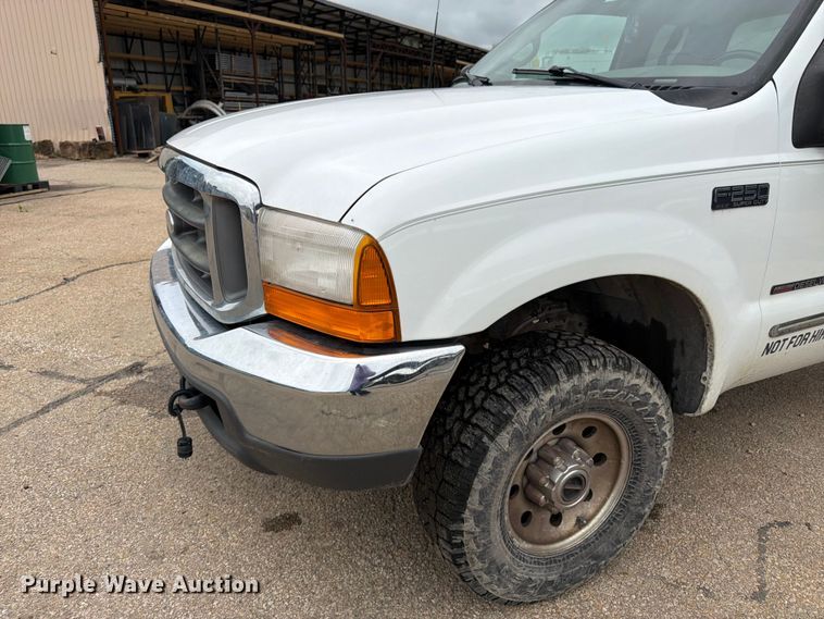 image for item FK3100 1999 Ford F250 Super Duty XLT Ext. Cab truck cab and chassis
