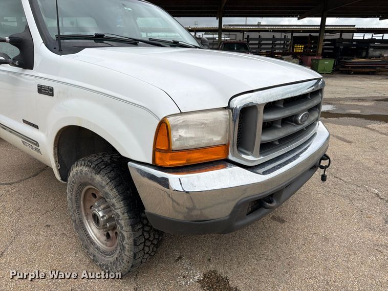 image for item FK3100 1999 Ford F250 Super Duty XLT Ext. Cab truck cab and chassis