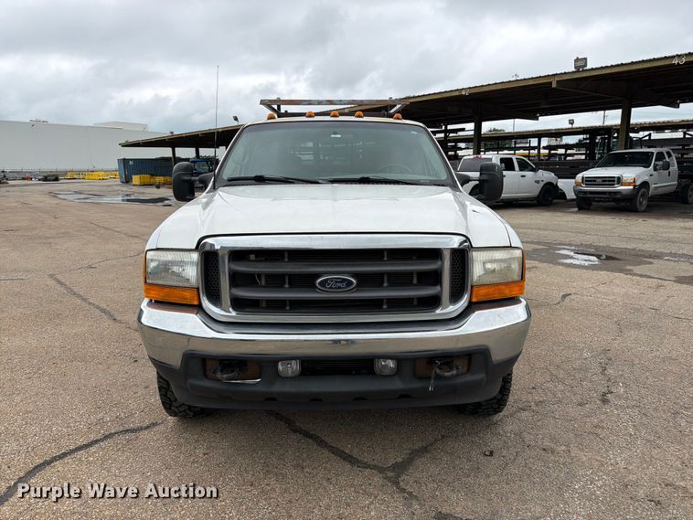 image for item FK3101 2001 Ford F250 Super Duty XL Ext. Cab utility bed pickup truck