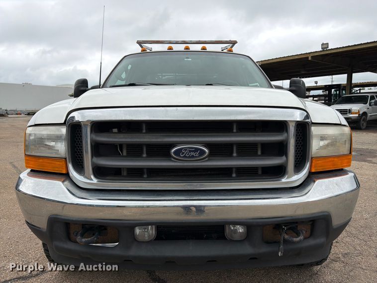 image for item FK3101 2001 Ford F250 Super Duty XL Ext. Cab utility bed pickup truck