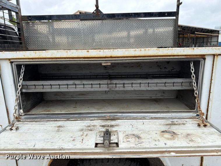 image for item FK3101 2001 Ford F250 Super Duty XL Ext. Cab utility bed pickup truck