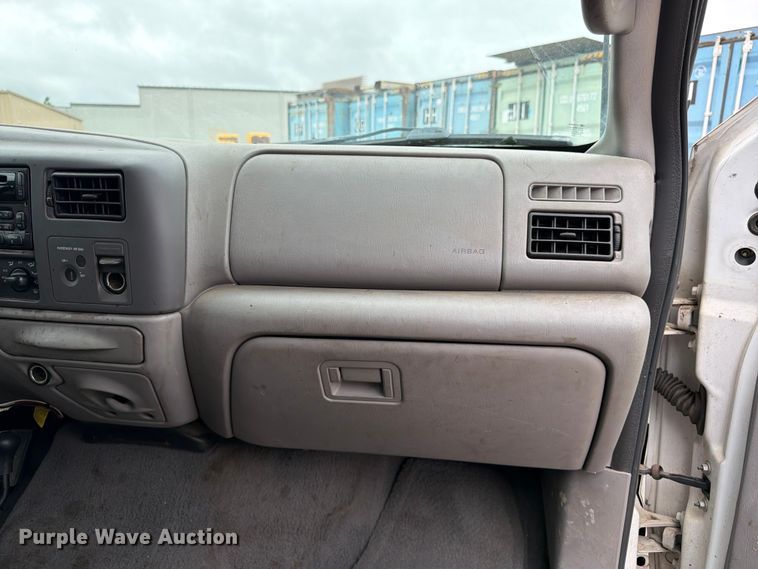 image for item FK3101 2001 Ford F250 Super Duty XL Ext. Cab utility bed pickup truck