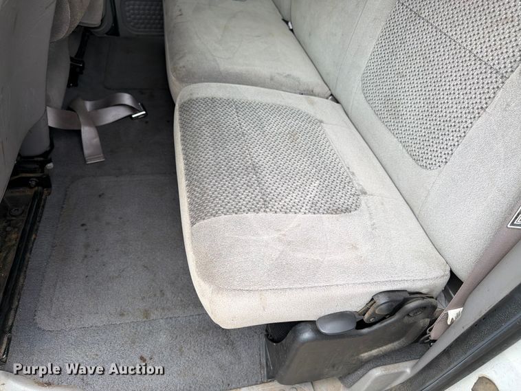 image for item FK3101 2001 Ford F250 Super Duty XL Ext. Cab utility bed pickup truck