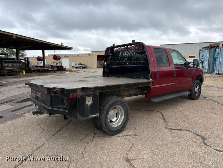 image for item FK3102 2001 Ford F350 Super Duty Crew Cab flatbed pickup truck