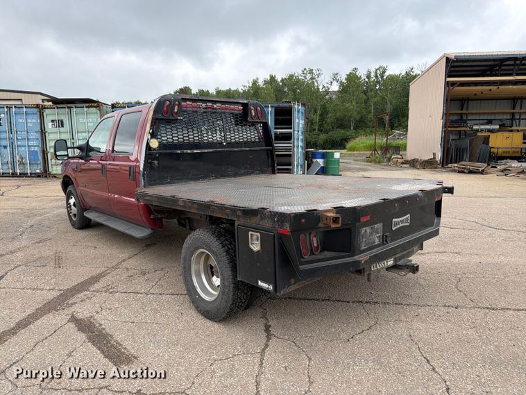 image for item FK3102 2001 Ford F350 Super Duty Crew Cab flatbed pickup truck
