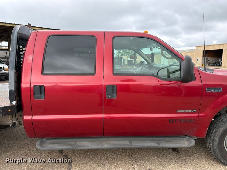 image for item FK3102 2001 Ford F350 Super Duty Crew Cab flatbed pickup truck