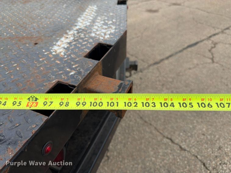 image for item FK3102 2001 Ford F350 Super Duty Crew Cab flatbed pickup truck