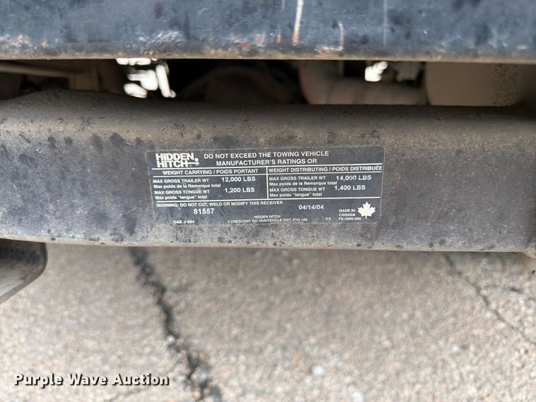 image for item FK3102 2001 Ford F350 Super Duty Crew Cab flatbed pickup truck