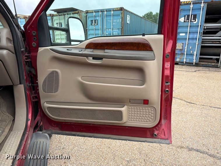 image for item FK3102 2001 Ford F350 Super Duty Crew Cab flatbed pickup truck