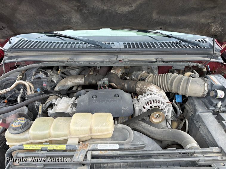 image for item FK3102 2001 Ford F350 Super Duty Crew Cab flatbed pickup truck