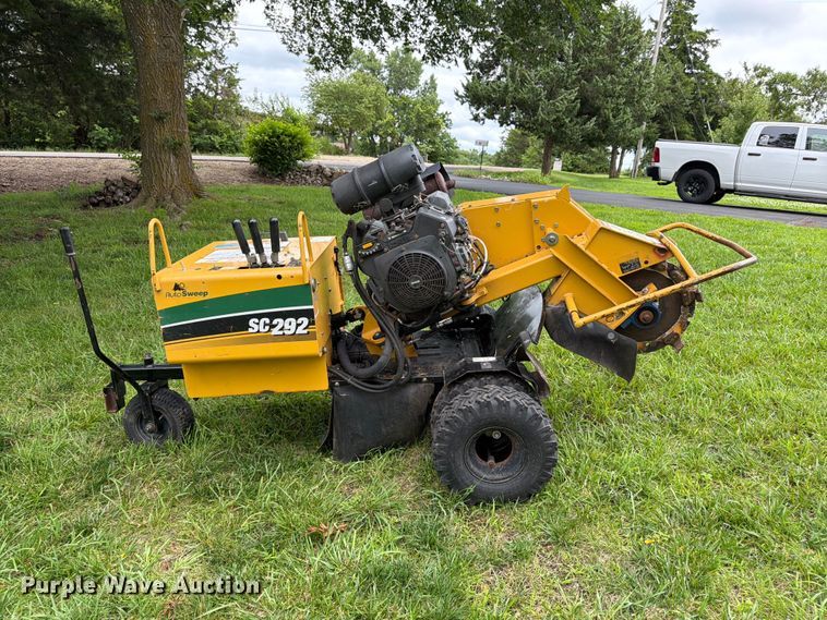 image for item FK3104 2014 Vermeer SC292 stump grinder