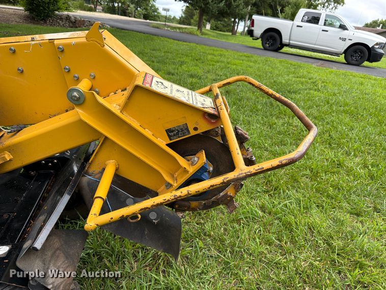 image for item FK3104 2014 Vermeer SC292 stump grinder