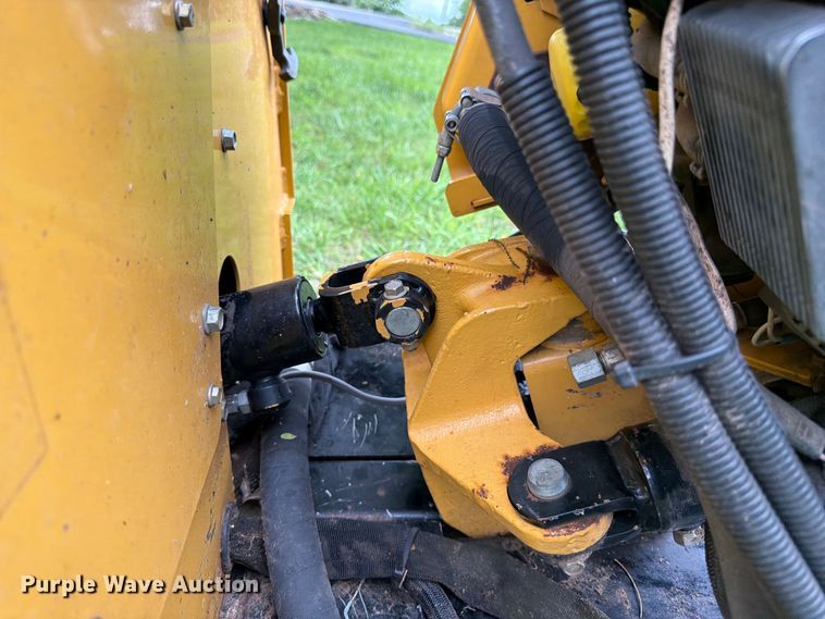 image for item FK3104 2014 Vermeer SC292 stump grinder