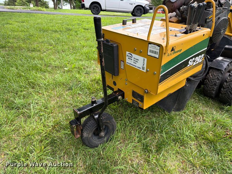 image for item FK3104 2014 Vermeer SC292 stump grinder
