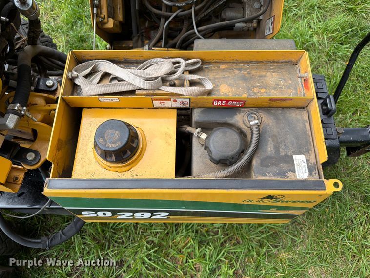 image for item FK3104 2014 Vermeer SC292 stump grinder