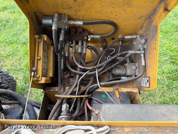image for item FK3104 2014 Vermeer SC292 stump grinder