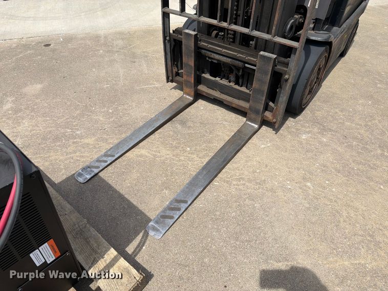 image for item FK3107 Crown FC4510-50 forklift