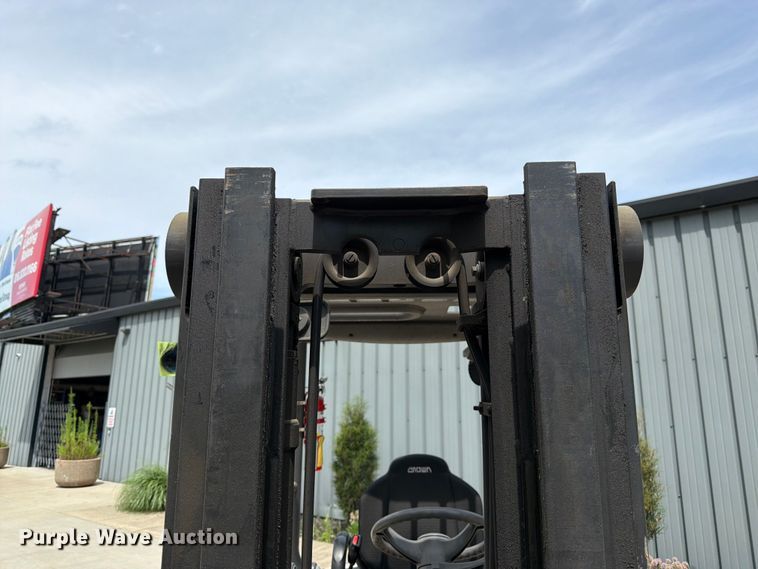 image for item FK3107 Crown FC4510-50 forklift