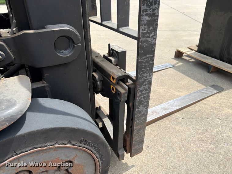 image for item FK3107 Crown FC4510-50 forklift