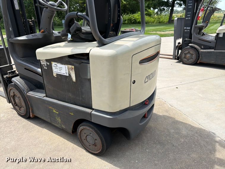image for item FK3107 Crown FC4510-50 forklift