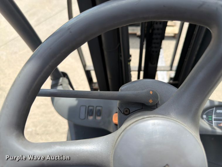 image for item FK3107 Crown FC4510-50 forklift