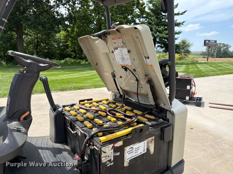 image for item FK3107 Crown FC4510-50 forklift
