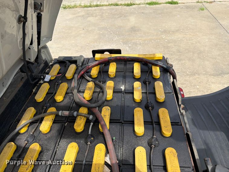 image for item FK3107 Crown FC4510-50 forklift