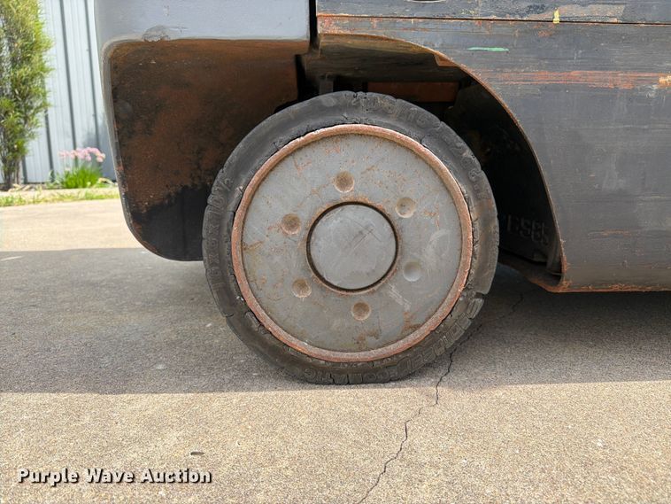 image for item FK3107 Crown FC4510-50 forklift