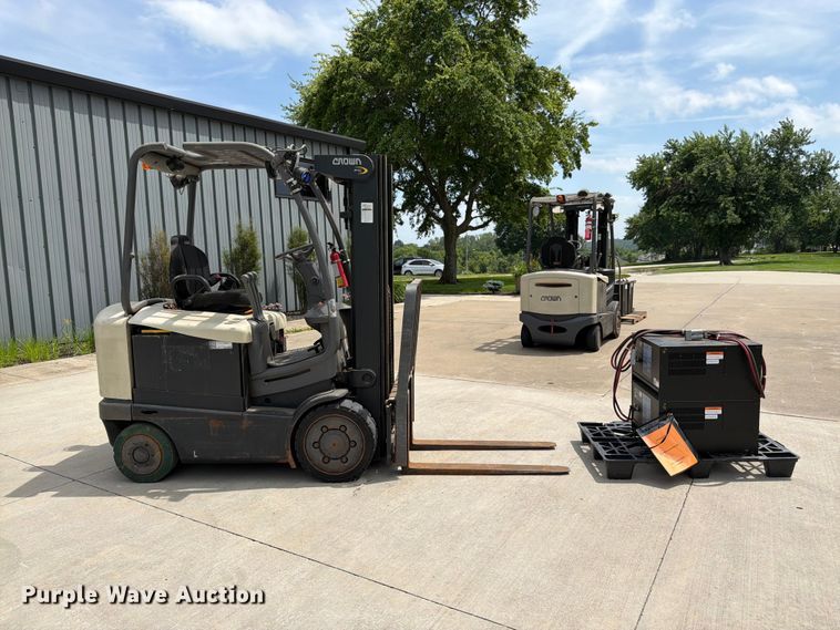 image for item FK3108 Crown FC4510-50 forklift