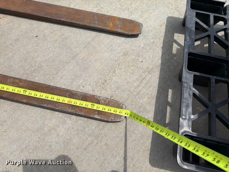 image for item FK3108 Crown FC4510-50 forklift