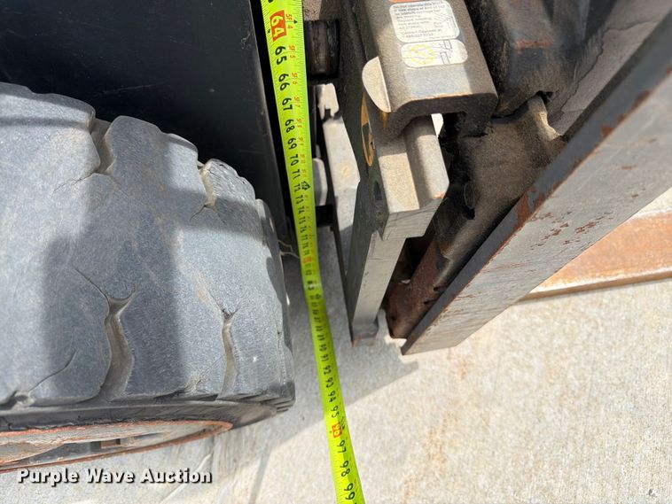 image for item FK3108 Crown FC4510-50 forklift