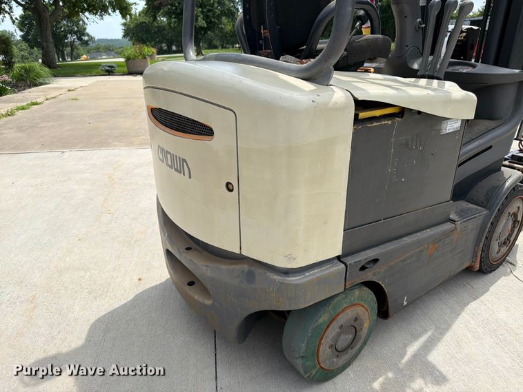 image for item FK3108 Crown FC4510-50 forklift