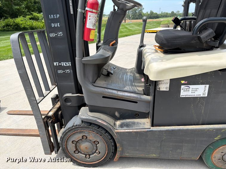 image for item FK3108 Crown FC4510-50 forklift