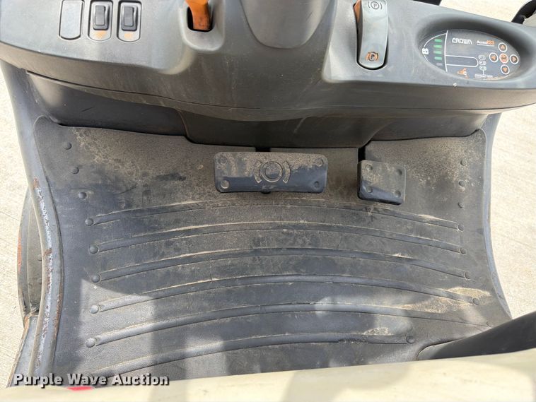 image for item FK3108 Crown FC4510-50 forklift