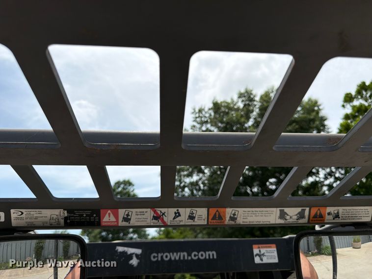 image for item FK3108 Crown FC4510-50 forklift