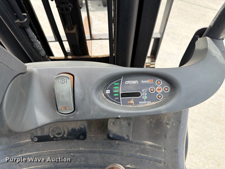 image for item FK3108 Crown FC4510-50 forklift