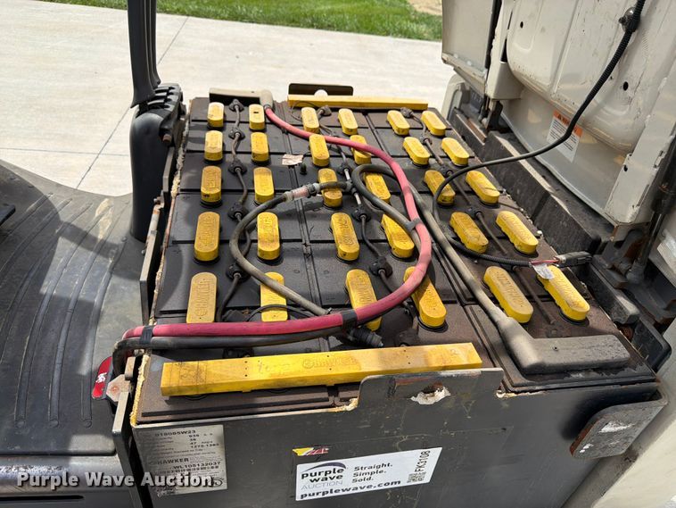 image for item FK3108 Crown FC4510-50 forklift