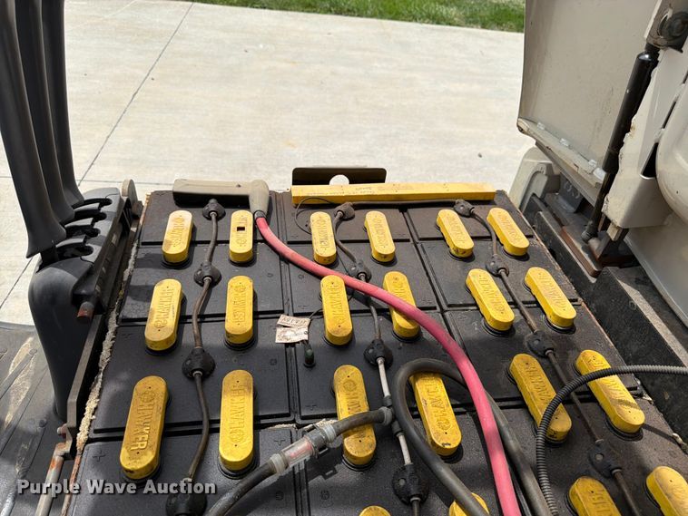 image for item FK3108 Crown FC4510-50 forklift