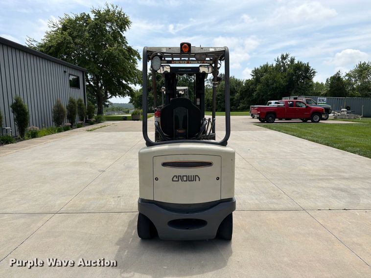 image for item FK3109 Crown FC4510-50 forklift