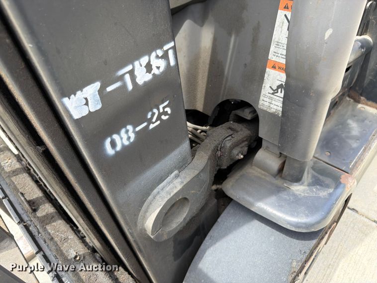 image for item FK3109 Crown FC4510-50 forklift
