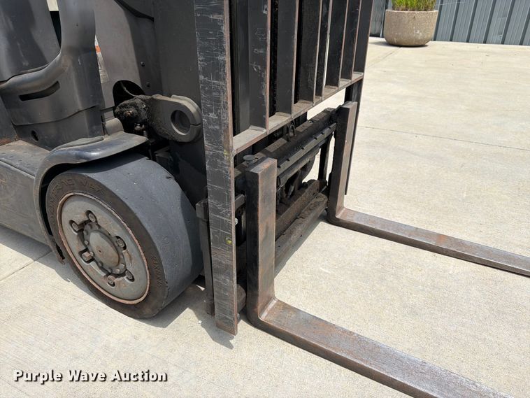 image for item FK3109 Crown FC4510-50 forklift