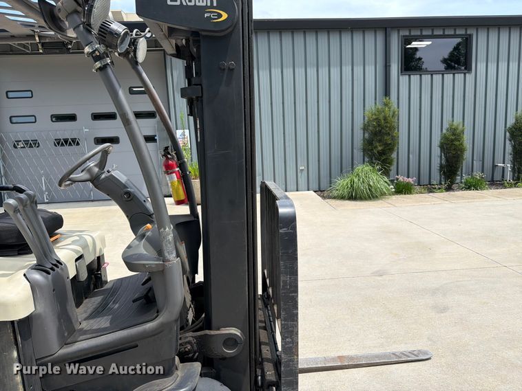 image for item FK3109 Crown FC4510-50 forklift